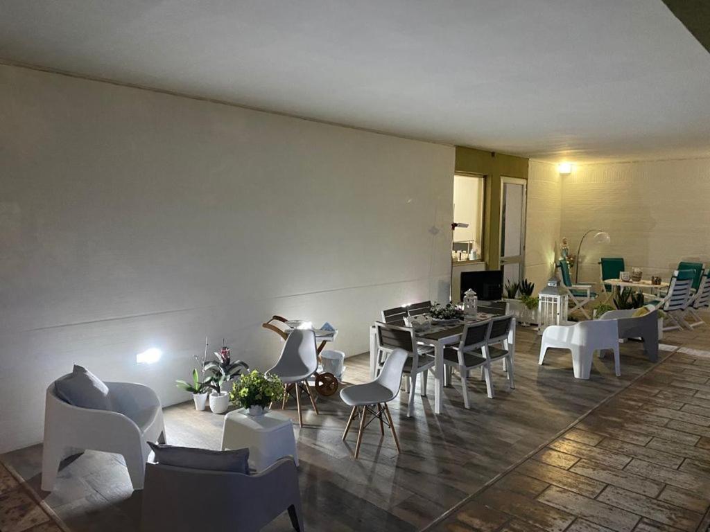 Bed and Breakfast Virò House Squinzano Esterno foto