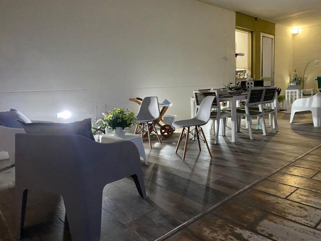 Bed and Breakfast Virò House Squinzano Esterno foto