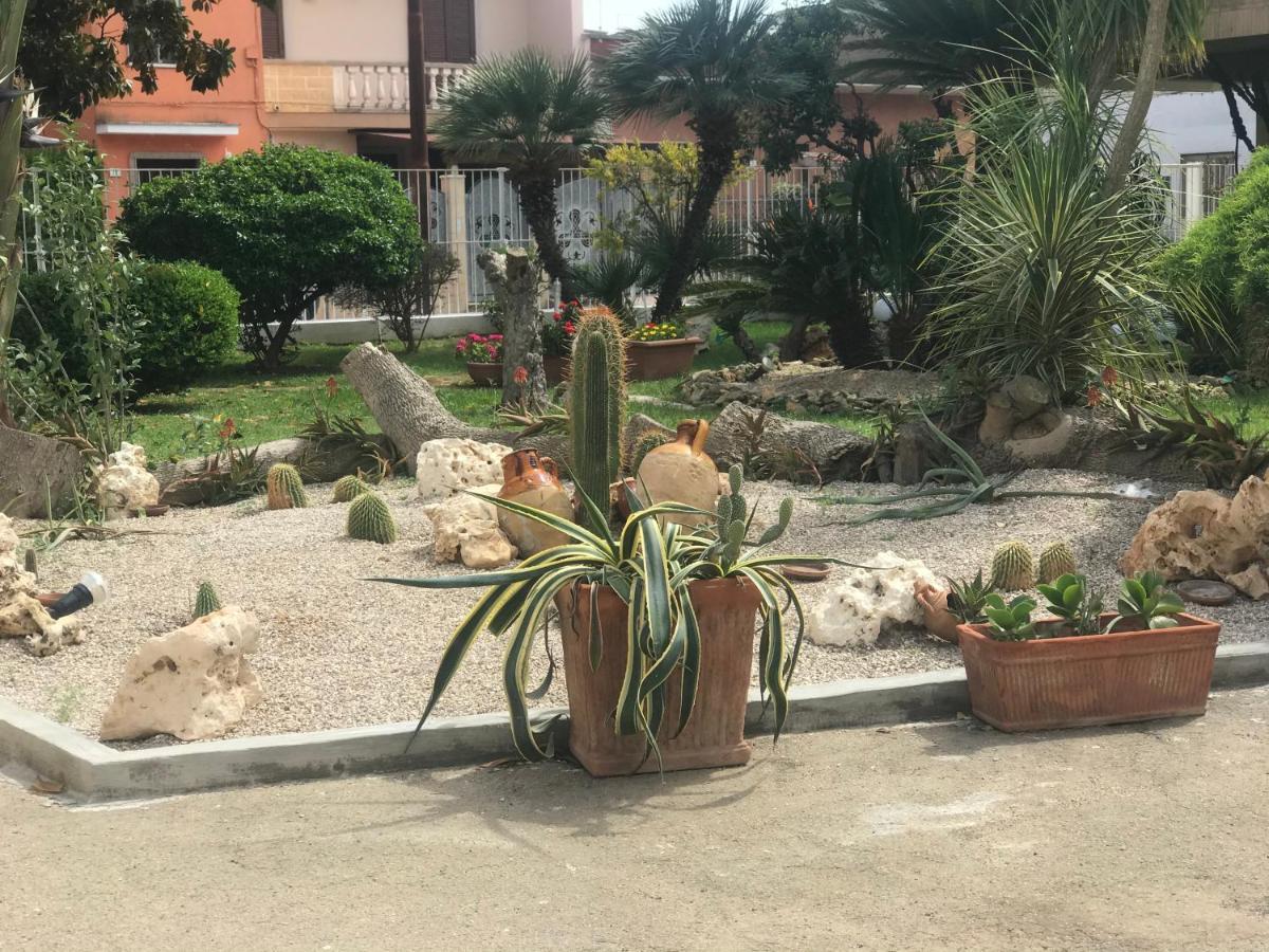 Bed and Breakfast Virò House Squinzano Esterno foto