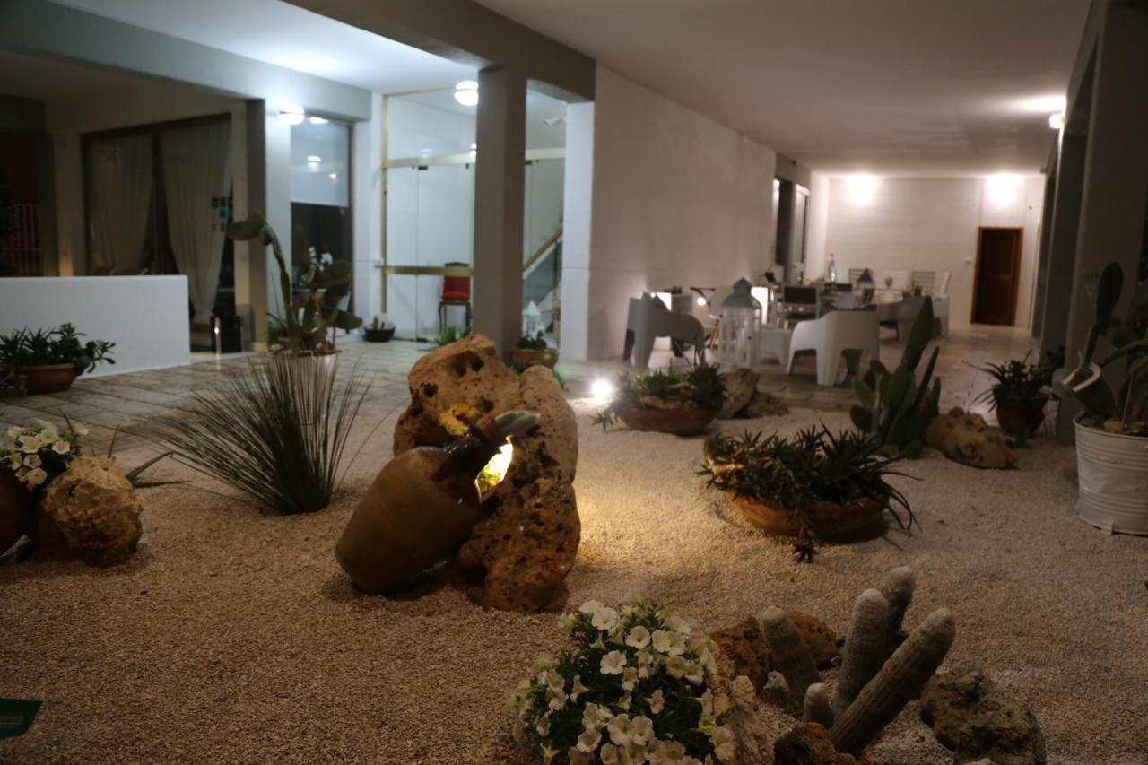 Bed and Breakfast Virò House Squinzano Esterno foto