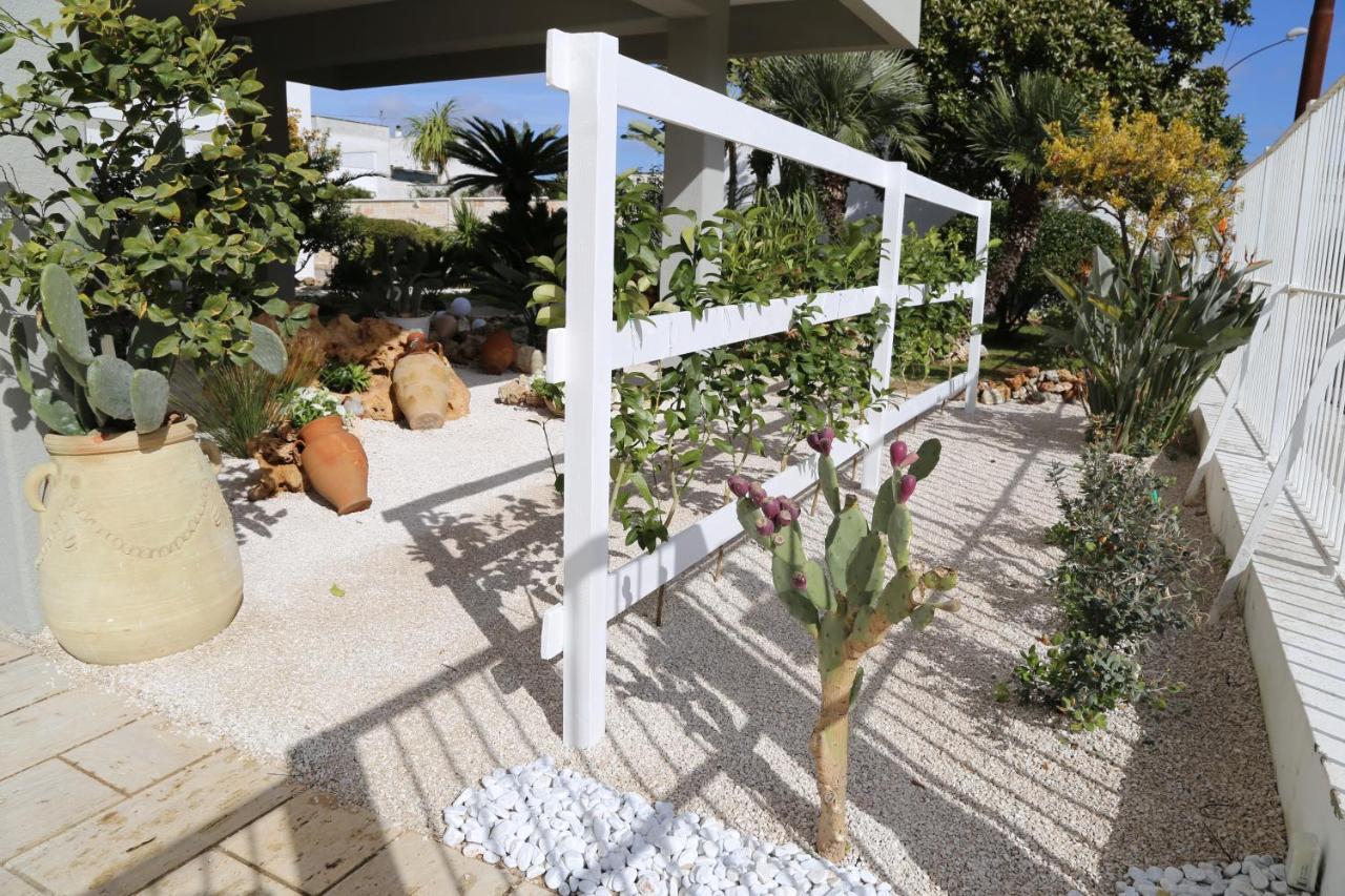 Bed and Breakfast Virò House Squinzano Esterno foto