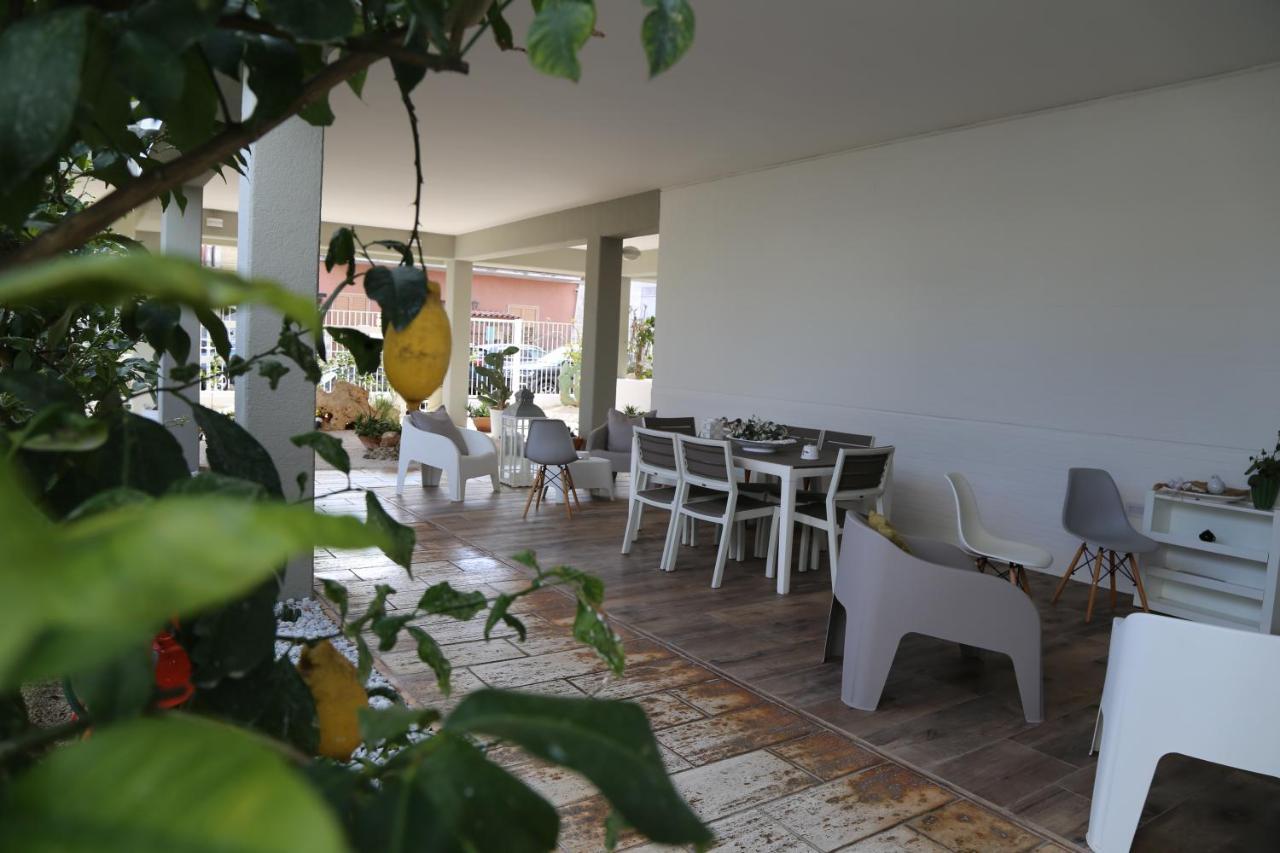 Bed and Breakfast Virò House Squinzano Esterno foto