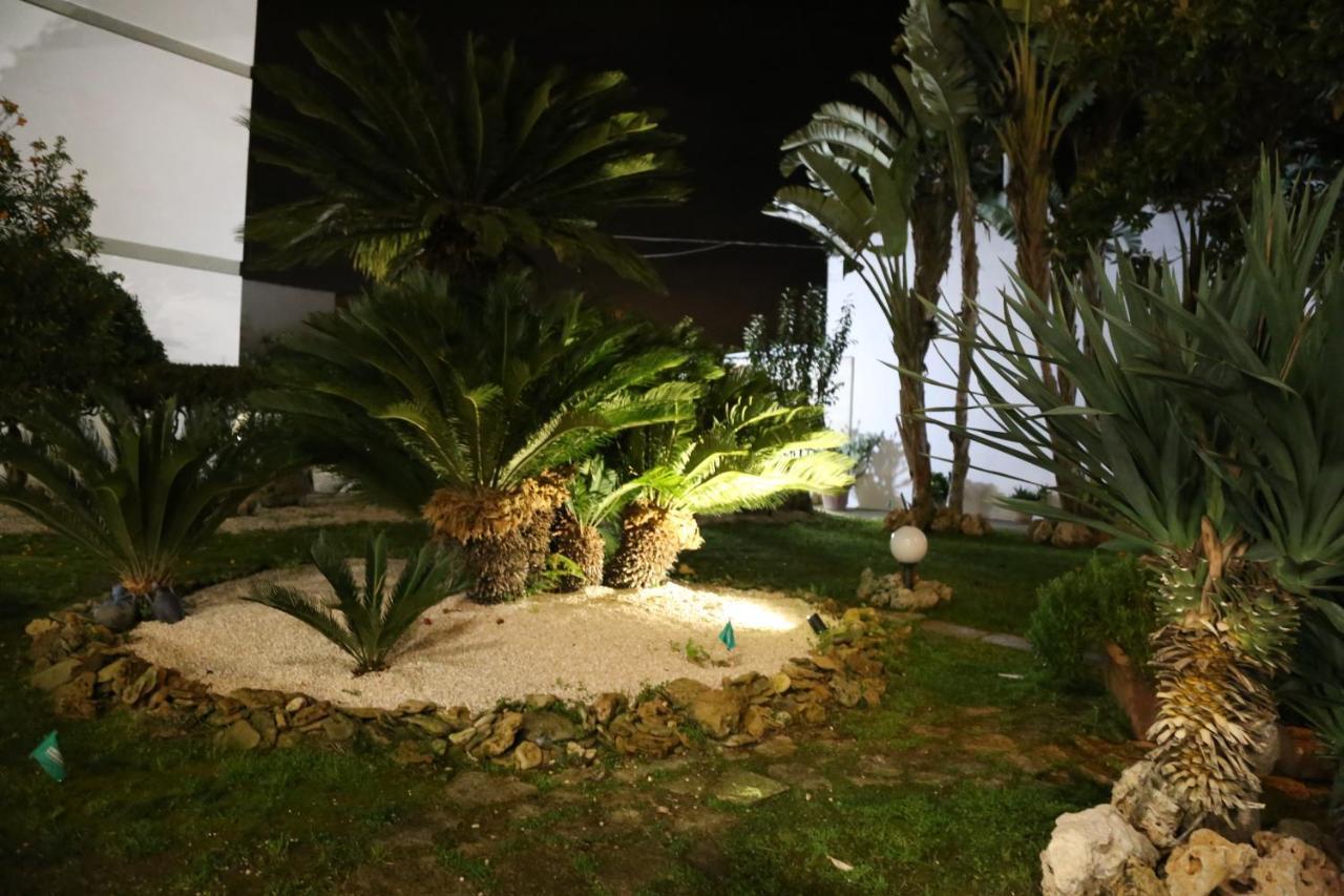 Bed and Breakfast Virò House Squinzano Esterno foto