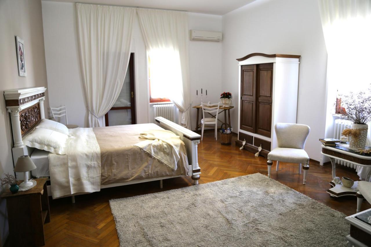 Bed and Breakfast Virò House Squinzano Esterno foto